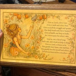 Vintage Prayer plaque 💕🌸 “till all men learn to live as brothers”